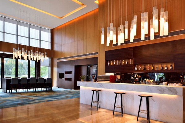 Bar (on property) - Hilton Garden Inn Chengdu Huayang (Chengdu)