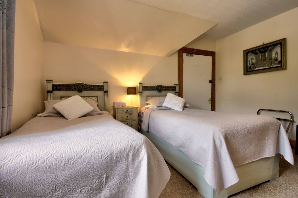 Standard Twin Room, 2 Single Beds, Garden View