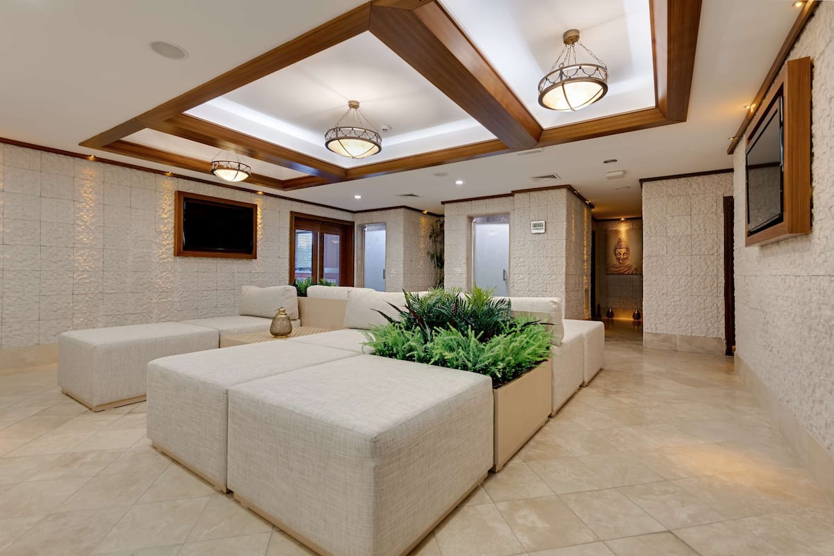 turkish bath/hammam, body scrubs, facials