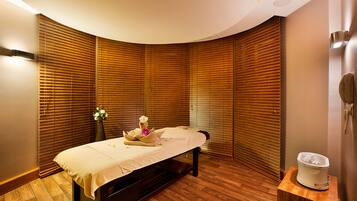 Pemandian Turki/hammam, body scrub, dan perawatan wajah