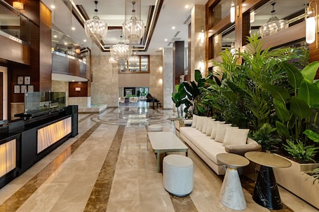 Recepción. DoubleTree by Hilton Hotel Van