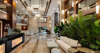 DoubleTree by Hilton Hotel Van