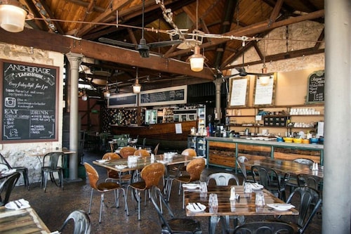 Anchorage Seafront Hotel