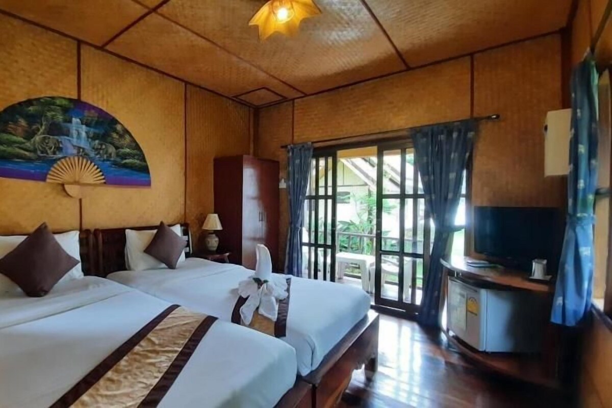 In-room safe, blackout curtains, bed sheets