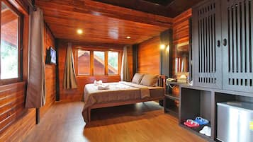 Deluxe Family Bungalow | Széf a szobában, íróasztal, sötétítőfüggöny és ingyenes wifi