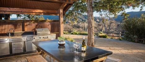 Safari Tent 2 Queens | Free WiFi, bed sheets