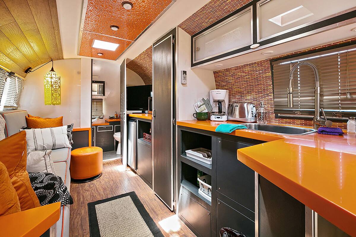 Superior Airstream | WiFi (free), bed sheets