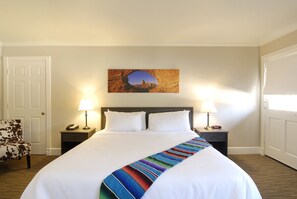 Individually decorated, individually furnished, free WiFi, bed sheets - Palm Canyon Hotel & RV Resort (Borrego Springs)