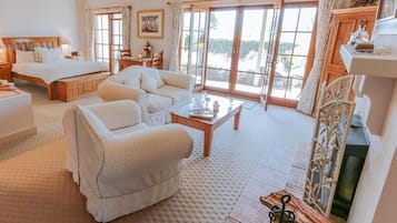 Iron/ironing board, free WiFi