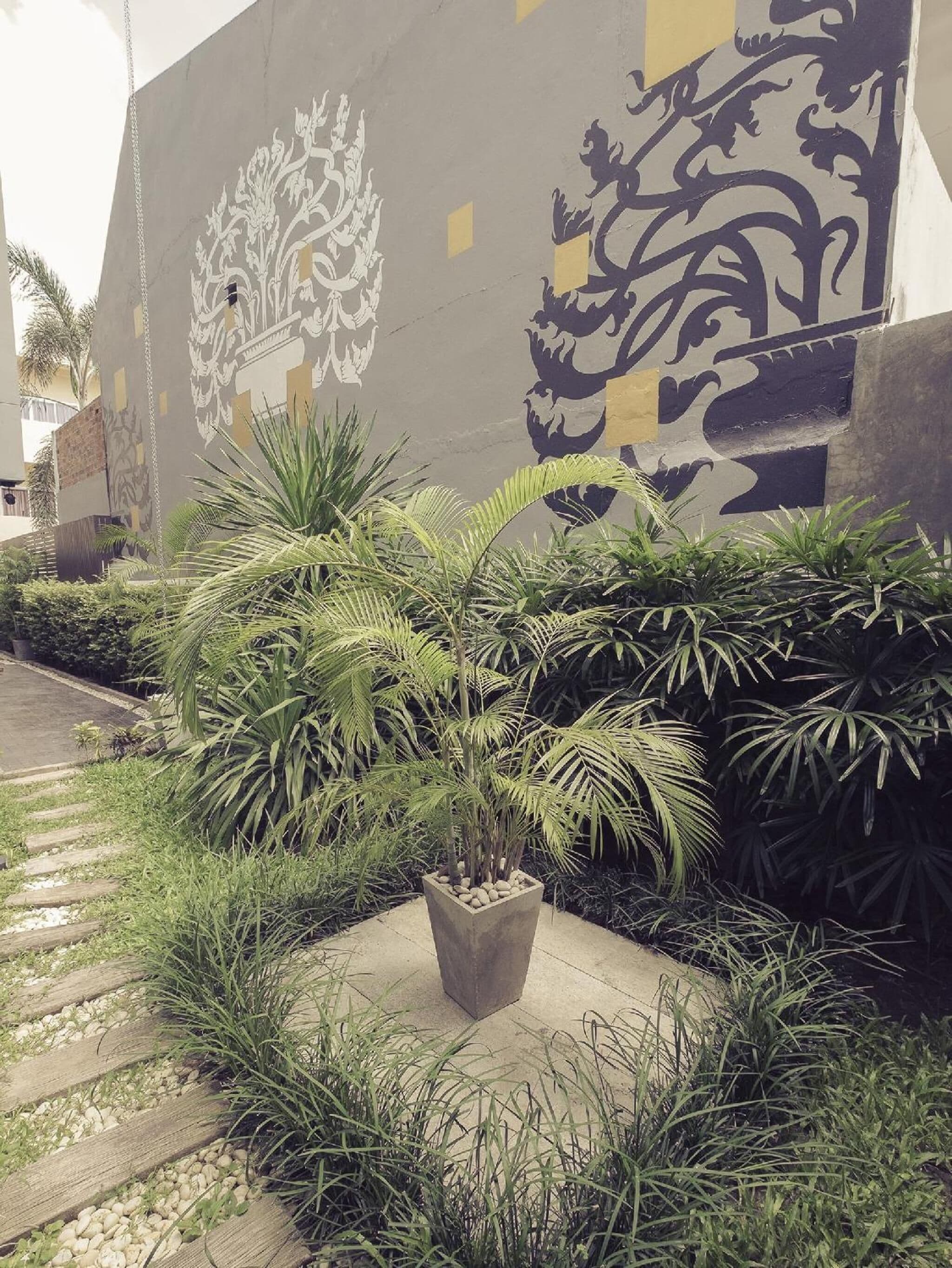 outdoor banquet area