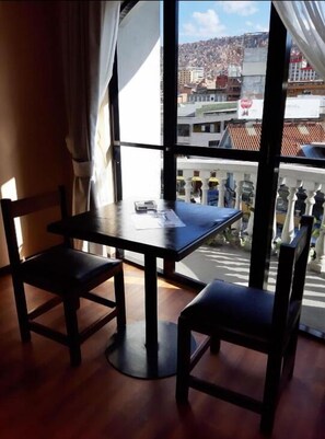 Standard Twin Room, 2 Twin Beds, Accessible | Balcony - Monte Carlo Hotel (La Paz)