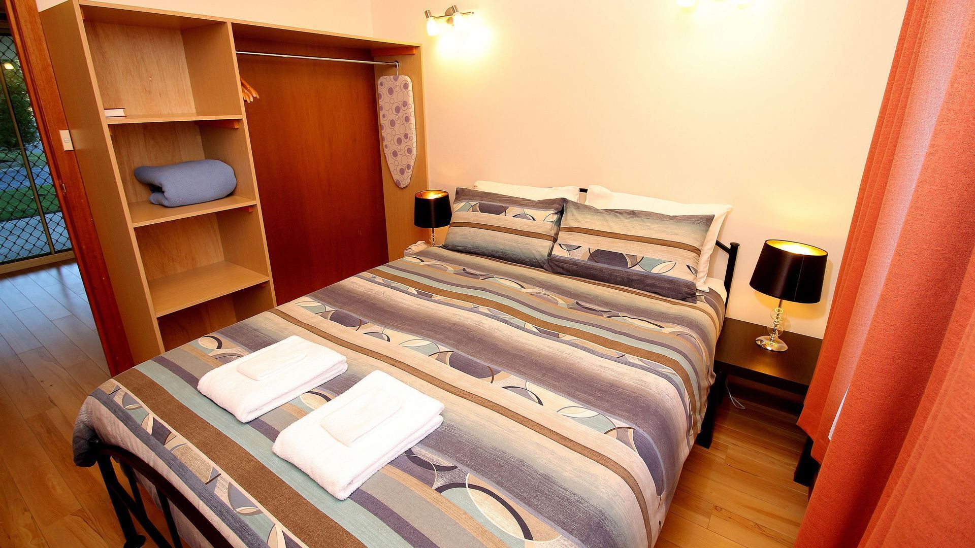 1 bedroom, free WiFi, bed sheets
