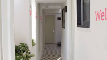 Mostrador de check-in y check-out