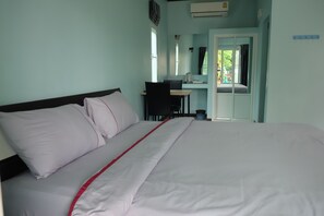 Deluxe Bungalow, Non Smoking | In-room safe, free WiFi, bed sheets