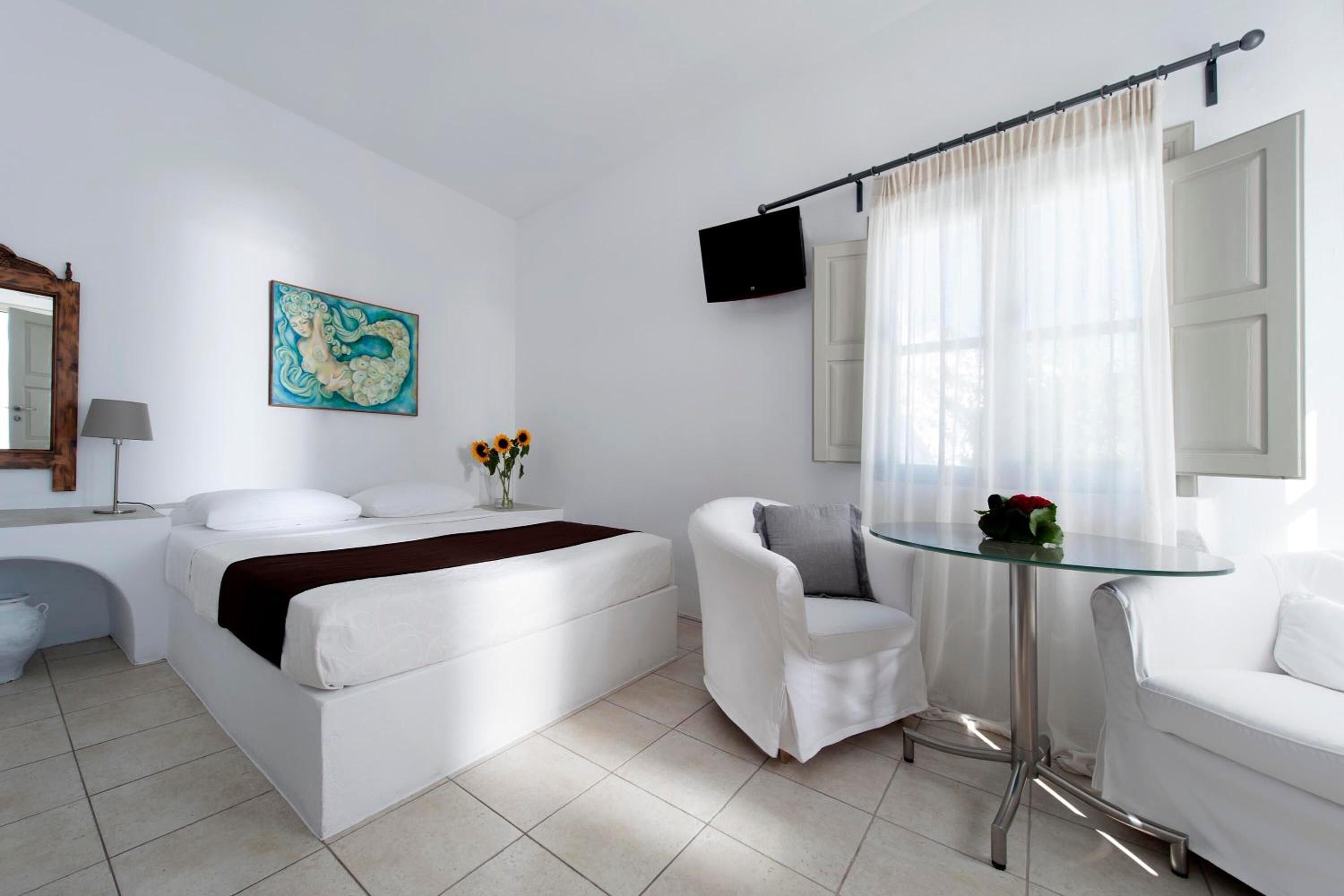 in-room safe, free cots/infant beds, free wifi, bed sheets