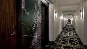 Room - Loews Chicago Hotel (Chicago)