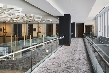 Loews Chicago Hotel - Image 52