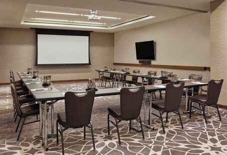 Loews Chicago Hotel - Image 36