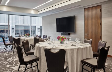 Loews Chicago Hotel - Image 86