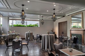Banquet hall - Loews Chicago Hotel (Chicago)