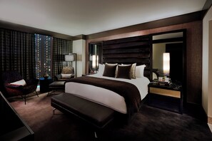 Navy Pier Suite | 1 bedroom, premium bedding, down comforters, in-room safe - Loews Chicago Hotel (Chicago)