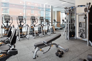 Fitness facility - Loews Chicago Hotel (Chicago)