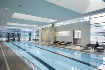Pool (indoor) at Loews Chicago Hotel