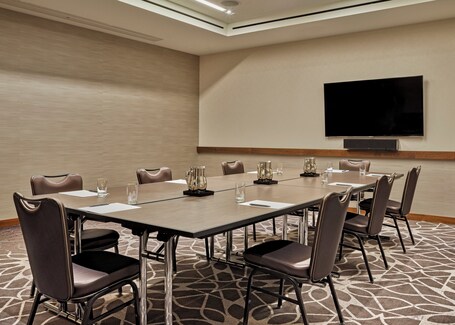 Loews Chicago Hotel - Image 32