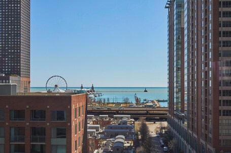 Loews Chicago Hotel - Image 61