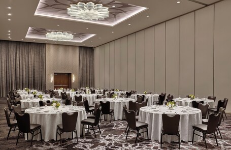 Loews Chicago Hotel - Image 93