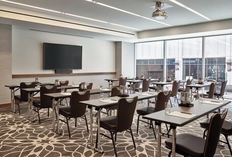 Loews Chicago Hotel - Image 94