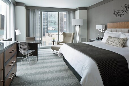 Loews Chicago Hotel - Image 13