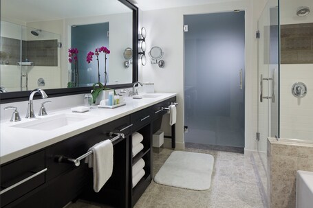 Loews Chicago Hotel - Image 76