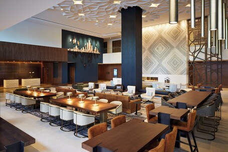 Loews Chicago Hotel - Image 20