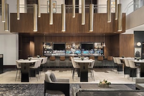 Rooftop bar - Loews Chicago Hotel (Chicago)
