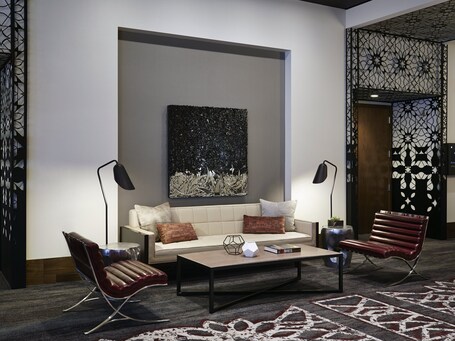 Loews Chicago Hotel - Image 40