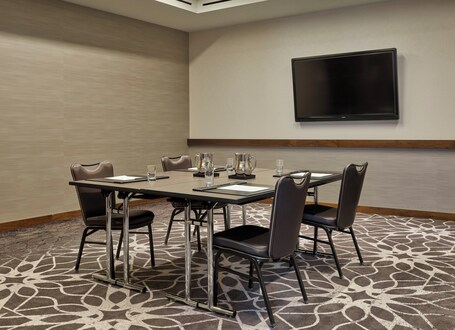 Loews Chicago Hotel - Image 31