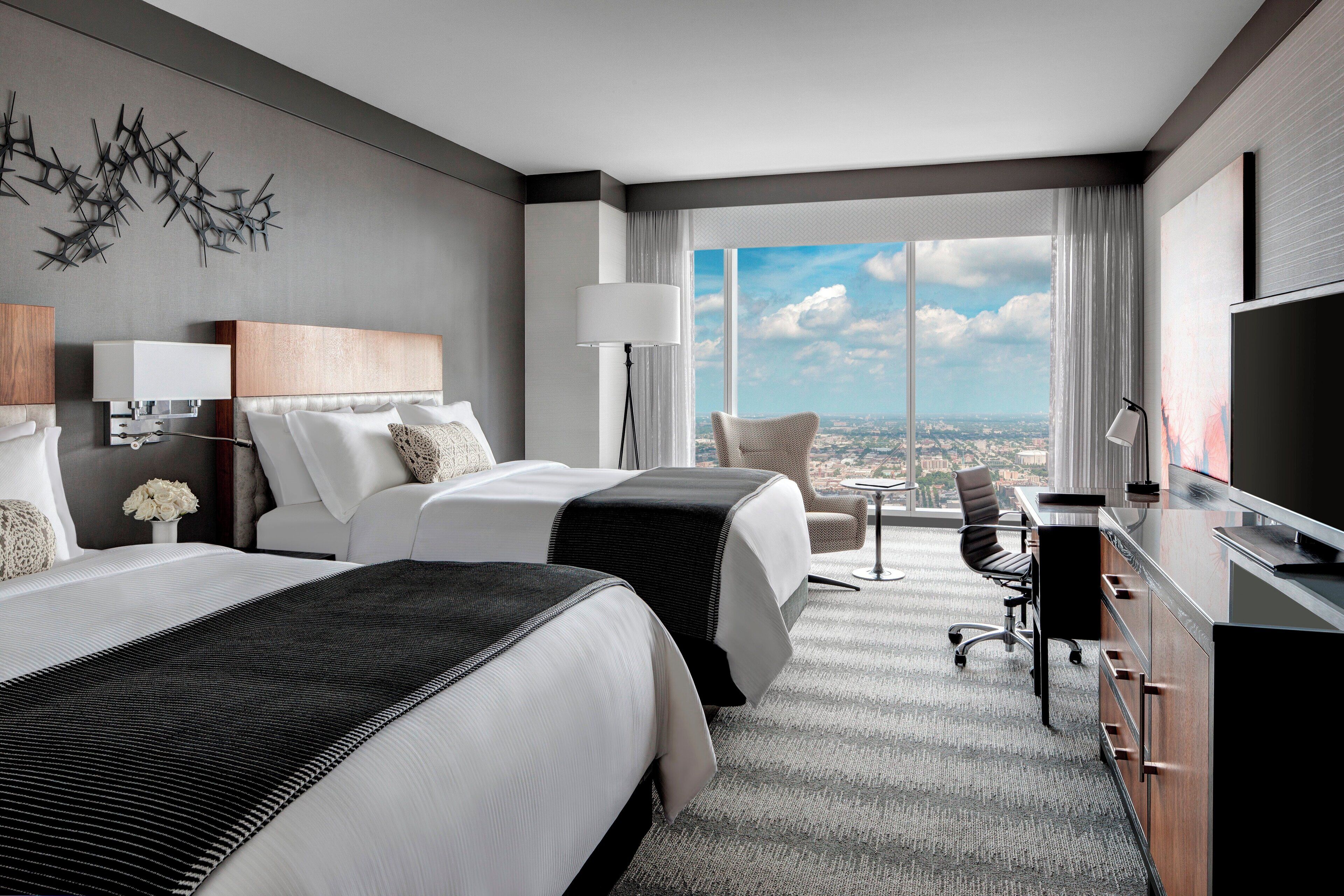 1 bedroom, premium bedding, in-room safe, desk