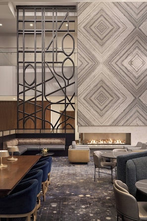 Rooftop bar - Loews Chicago Hotel (Chicago)