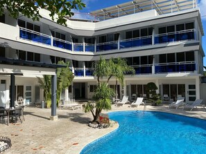 Front of property - New Garden Hotel (Sosúa)