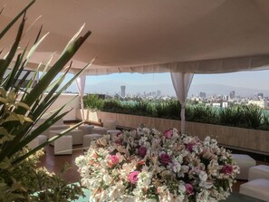 Utendørs bankettområde