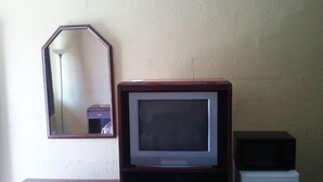Double Room, Smoking | Mini-refrigerator - Holiday Motel Hugo, OK (Hugo)