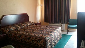 King Room, Non Smoking - Holiday Motel Hugo, OK (Hugo)