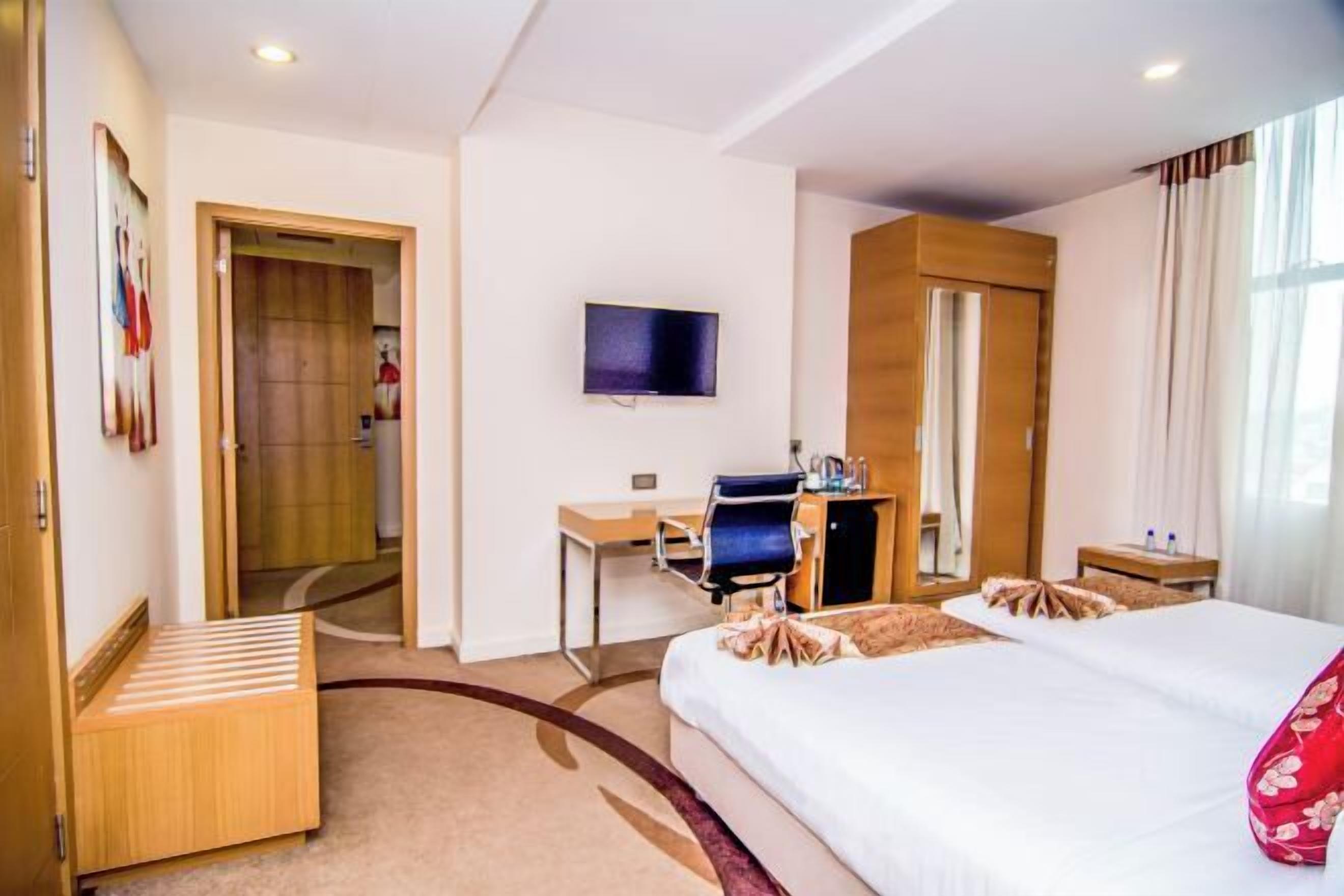 Minibar, in-room safe, desk, blackout curtains