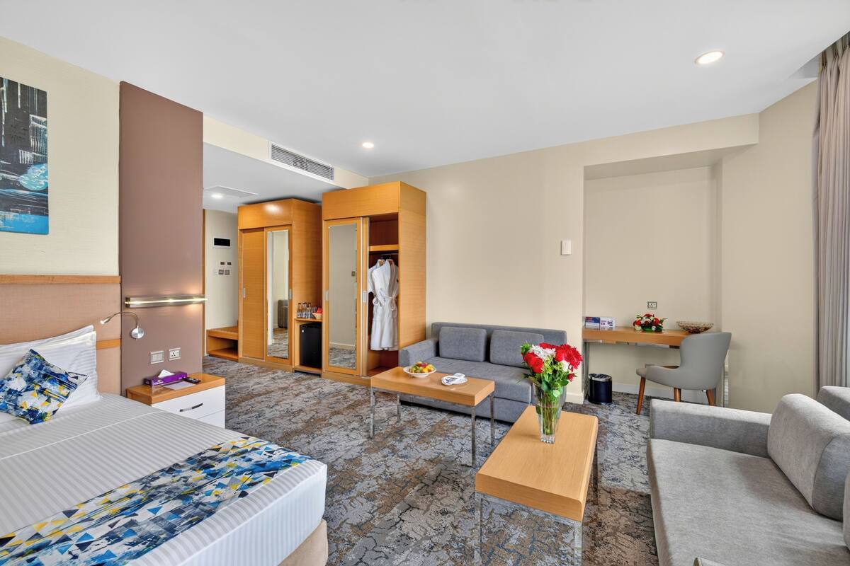 Executive Suite