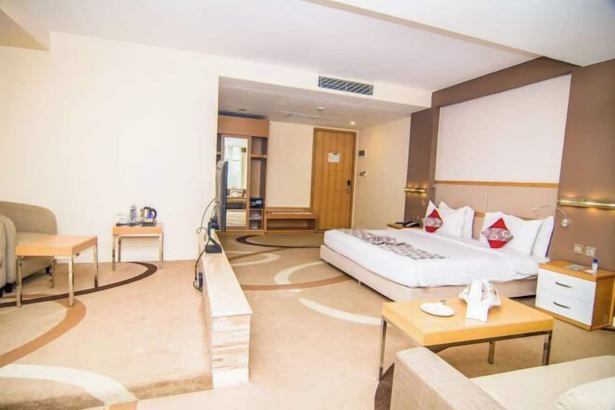 1 bedroom, minibar, in-room safe, desk