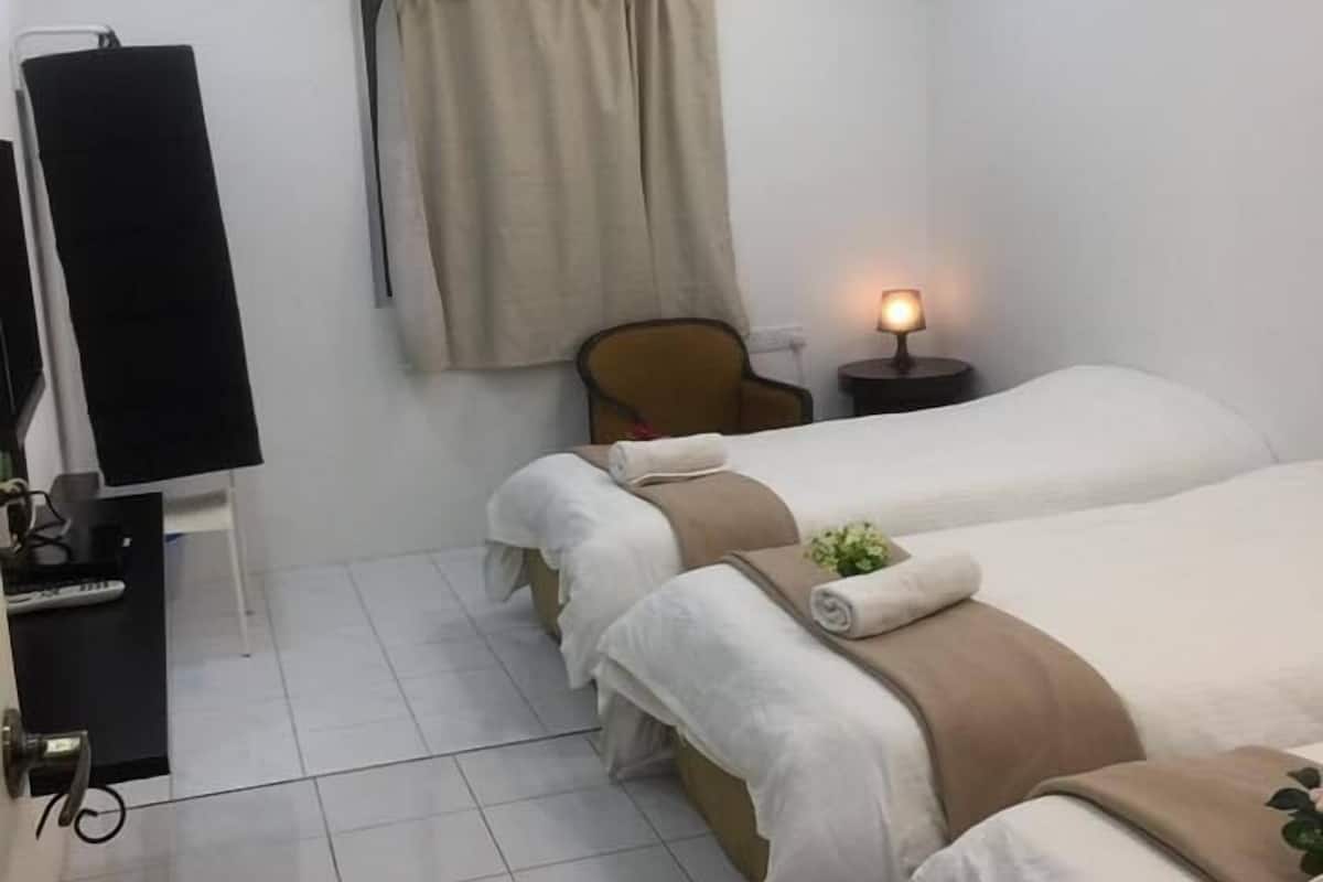 Deluxe Triple Room, 3 Single Beds | 1 bedroom, free WiFi