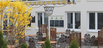 Grill-/Picknickplatz