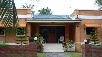 Entrée de l’hébergement