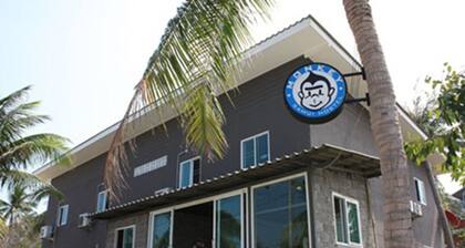 Monkey Samui Hostel